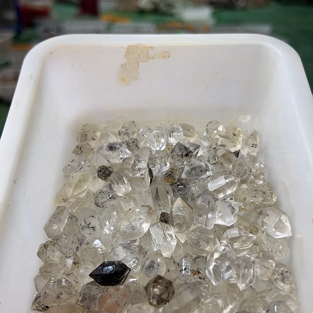 水晶珠宝半成品未镶嵌150g