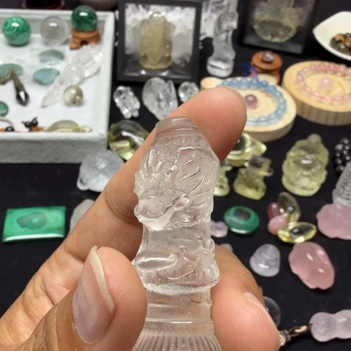 未镶嵌颈饰水晶水晶