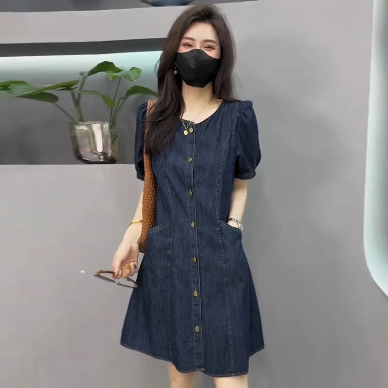 2025春夏新款女装春夏新款女装新款气质港味轻熟风水洗牛仔连衣裙