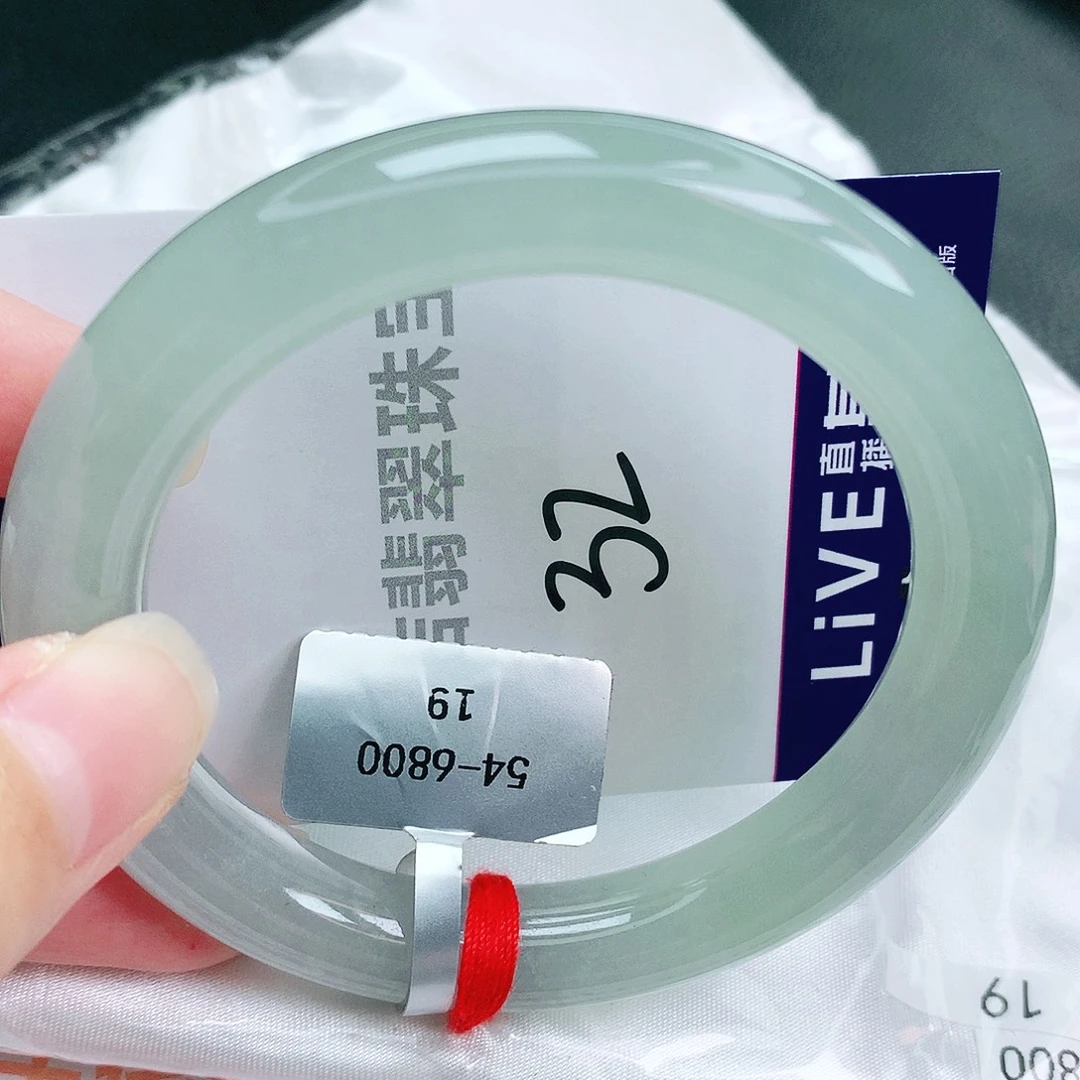 翡翠未镶嵌手镯缅甸天然A货翡翠手镯