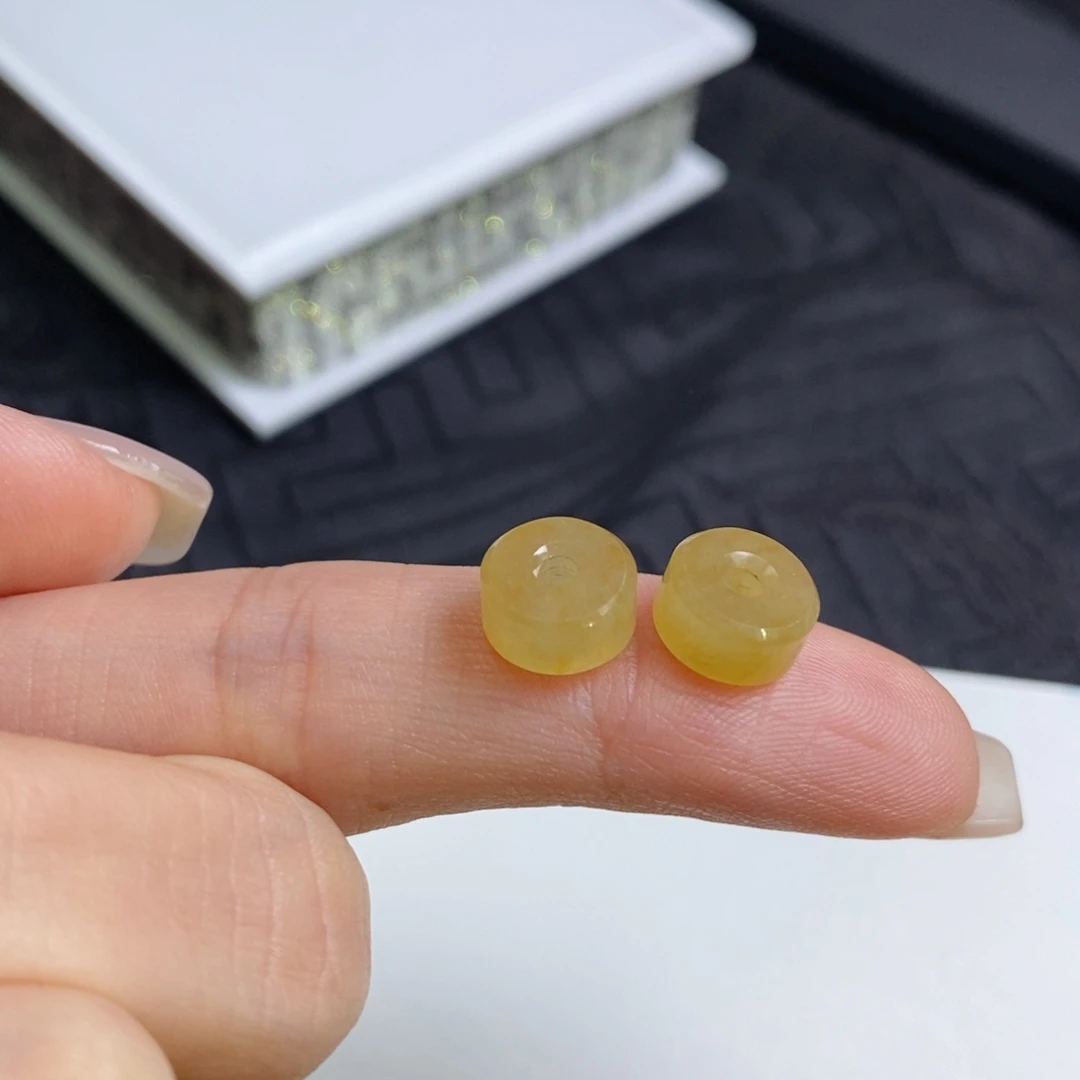 翡翠未镶嵌耳饰黄翡路路通