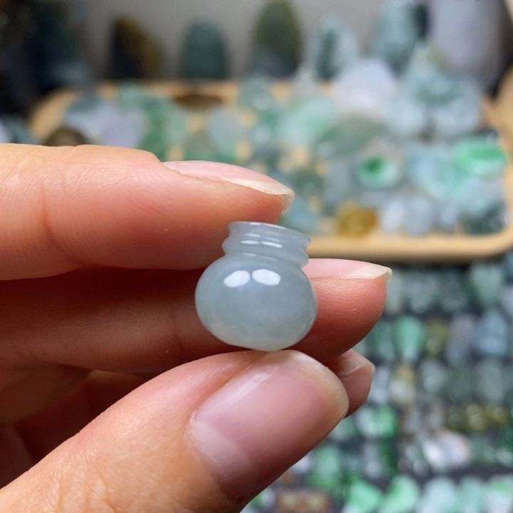 颈饰未镶嵌翡翠钱袋子