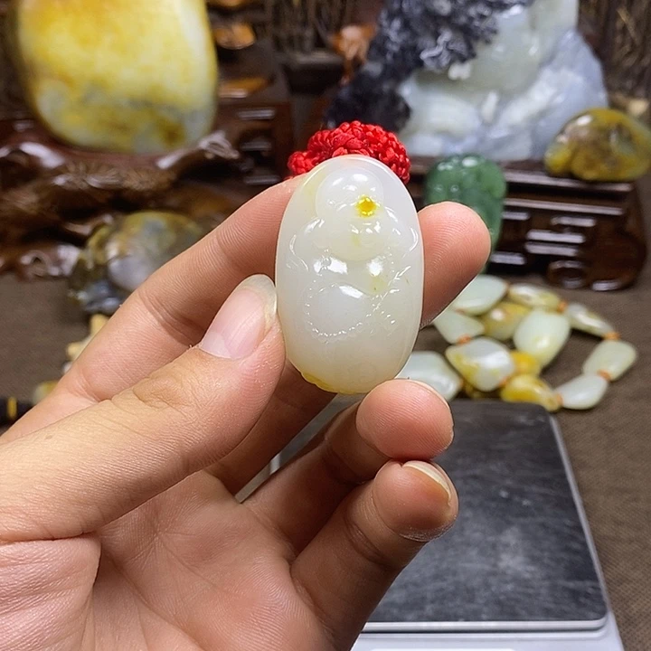 好***情和田玉未镶嵌把件
