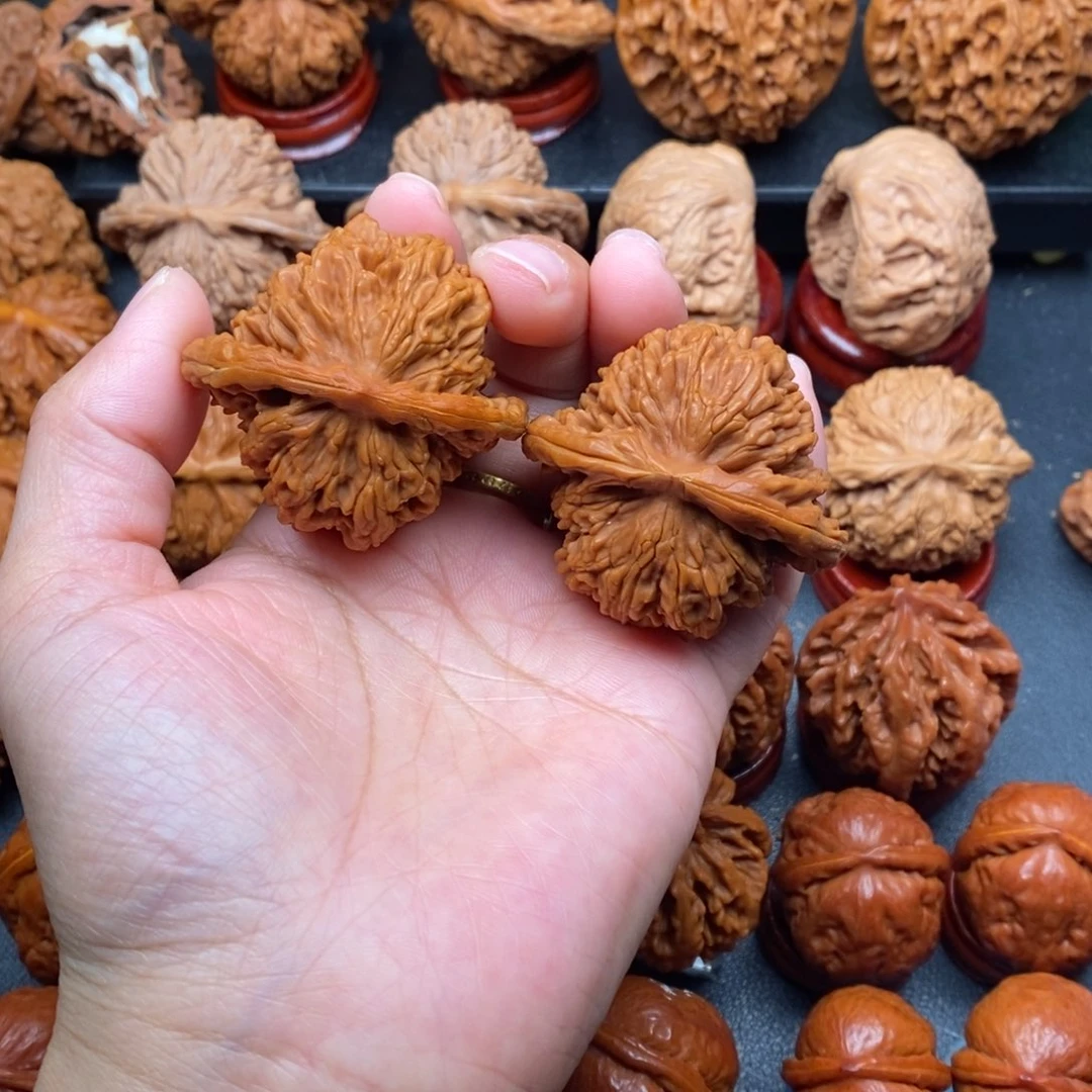 文玩核桃把件46四座楼