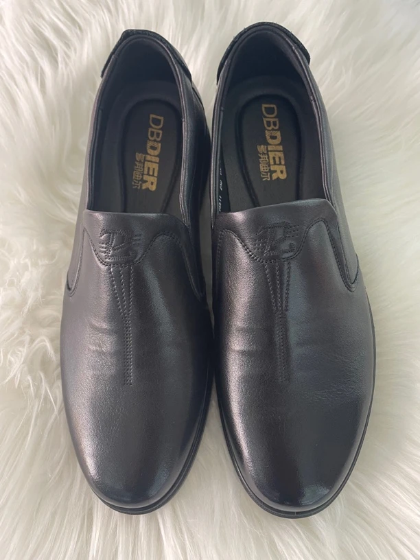 头层真牛皮休闲男士皮鞋男款舒适透气黑色