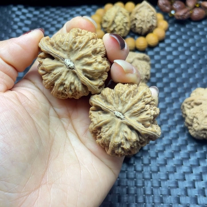 吊坠文玩核桃粗筋