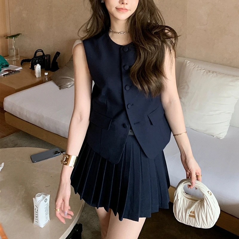 2023夏季新款马甲三件套”高級骨感面料重工时尚套装女短款