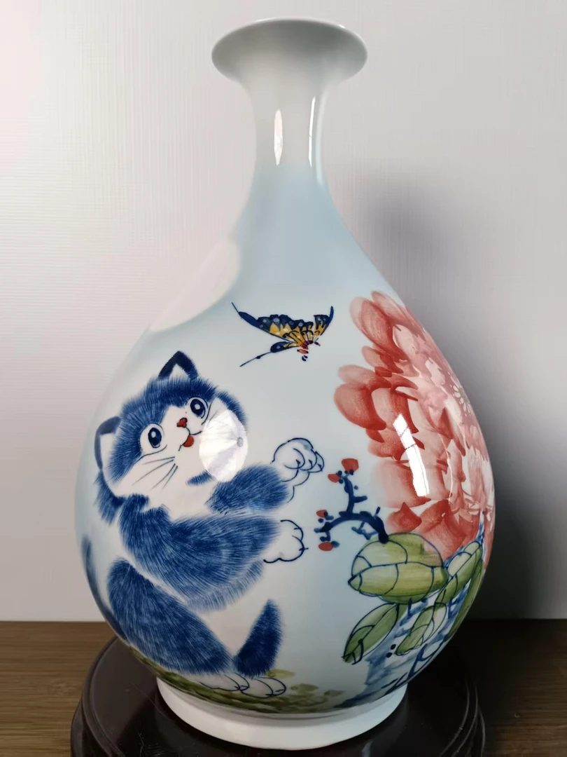 景德镇陶瓷粉彩动物猫赏瓶