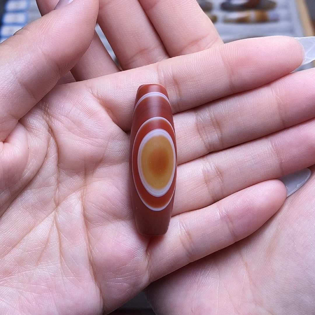 未镶嵌颈饰玛瑙/玉髓战*