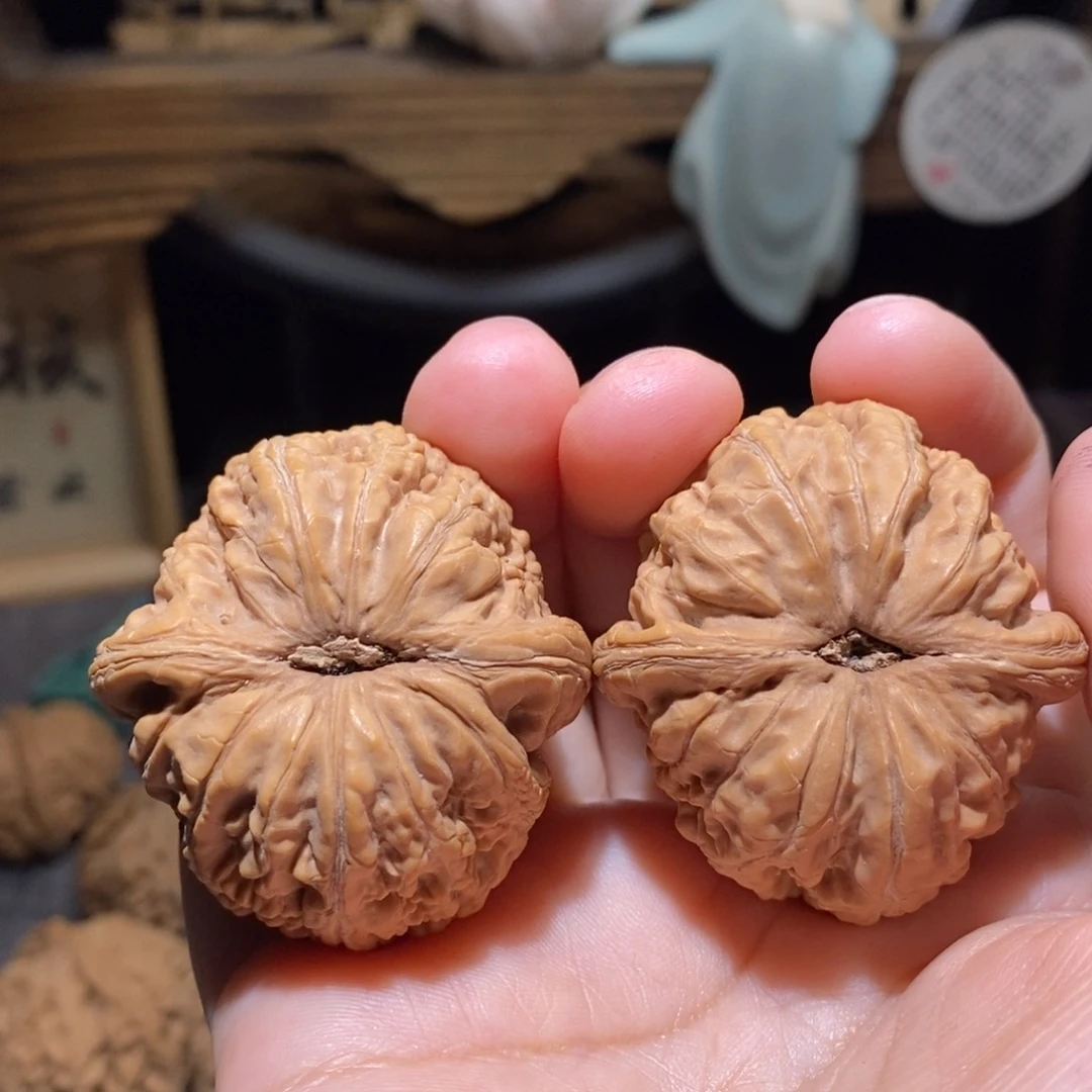 文玩核桃吊坠瑶**忆元宝45