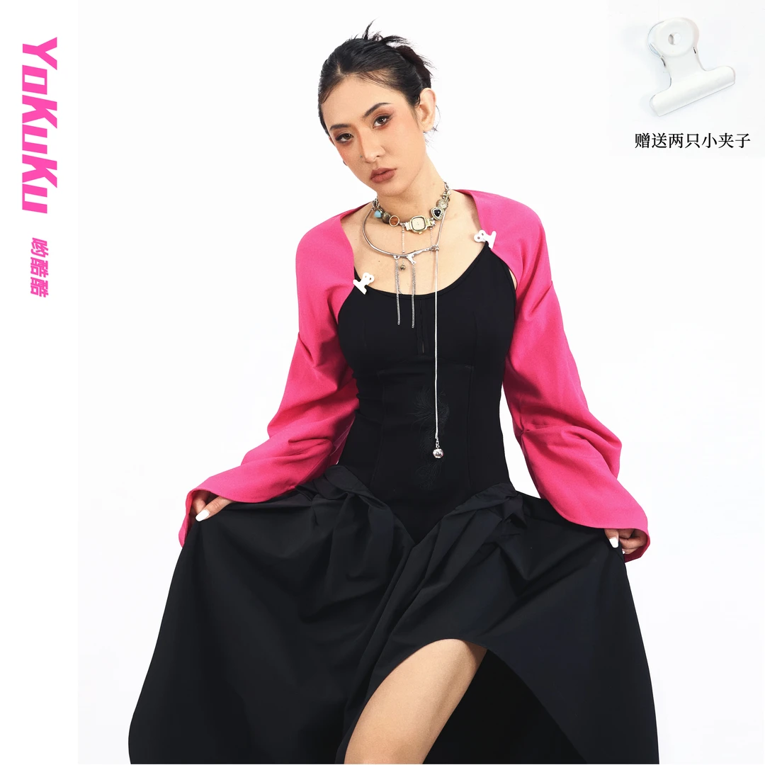 哟酷酷（晚风吹起）时尚法式小众设计褶皱弯刀长袖短款披肩