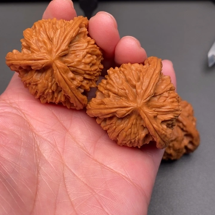 东***叶文玩核桃吊坠核桃核桃核桃