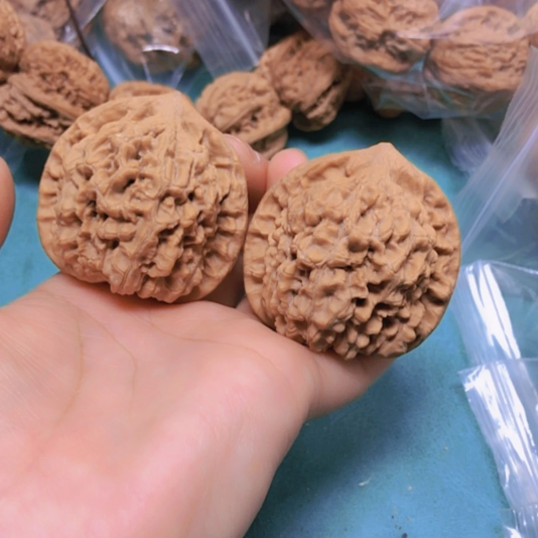 【闪购商品】把件核桃47.5官帽修尖出油