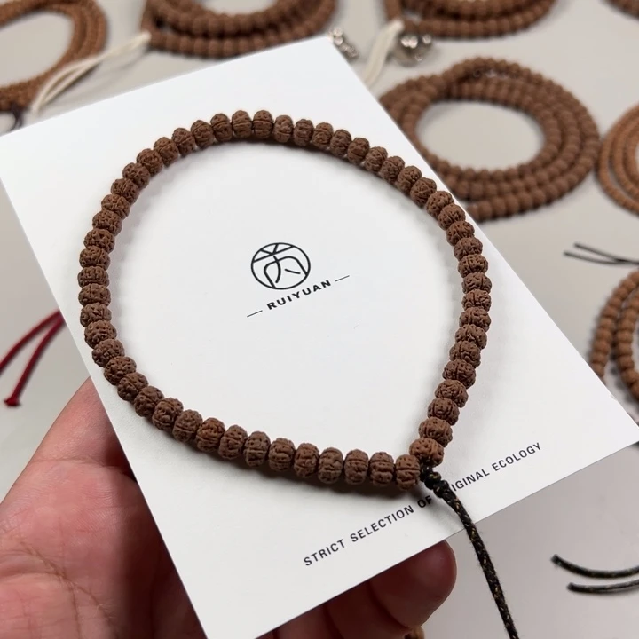 金刚菩提吊坠老树王普通款手持全品尺寸7.7