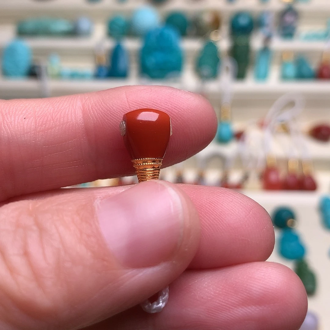 南红玛瑙配饰18K金镶嵌白*配饰