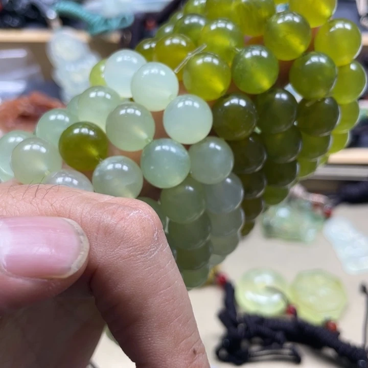 蛇纹石玉合金颈饰