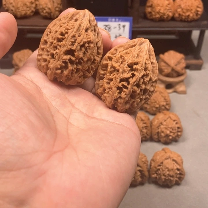 文玩核桃把件高尖小众