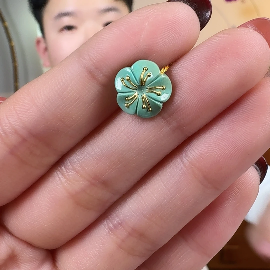 绿松石未镶嵌挂件