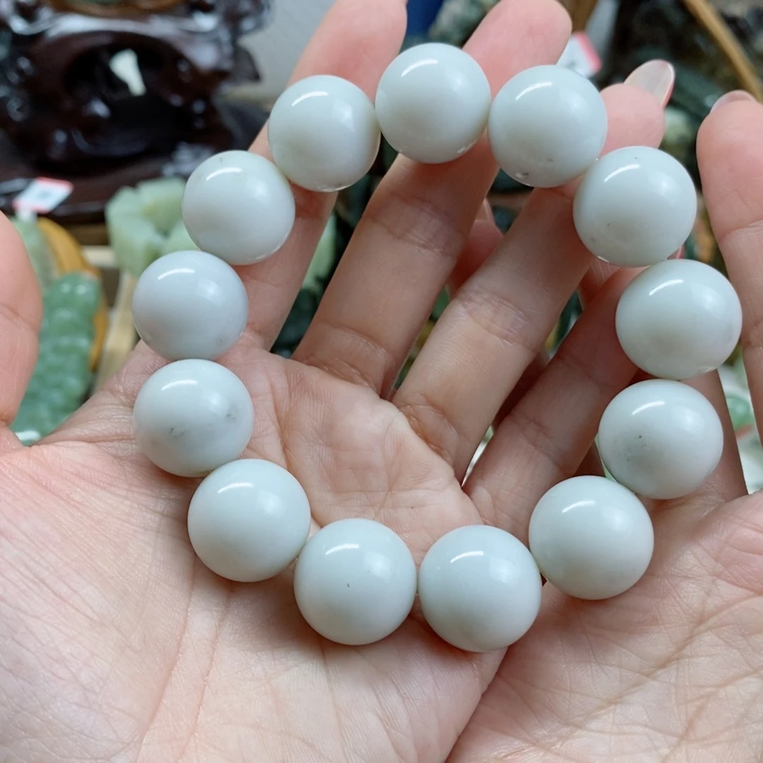 透闪石质玉手链未镶嵌