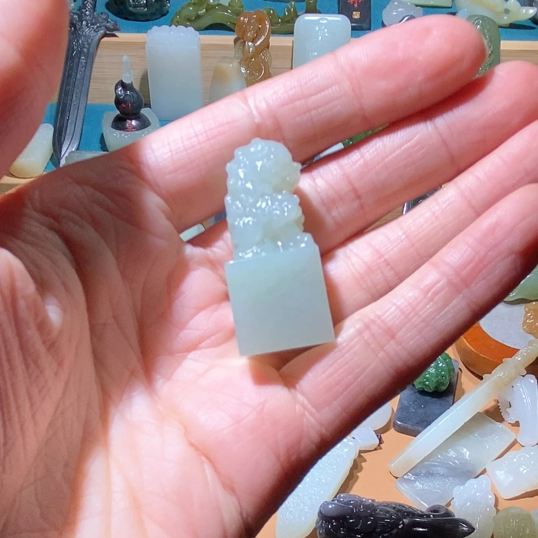 和田玉颈饰未镶嵌知**舍