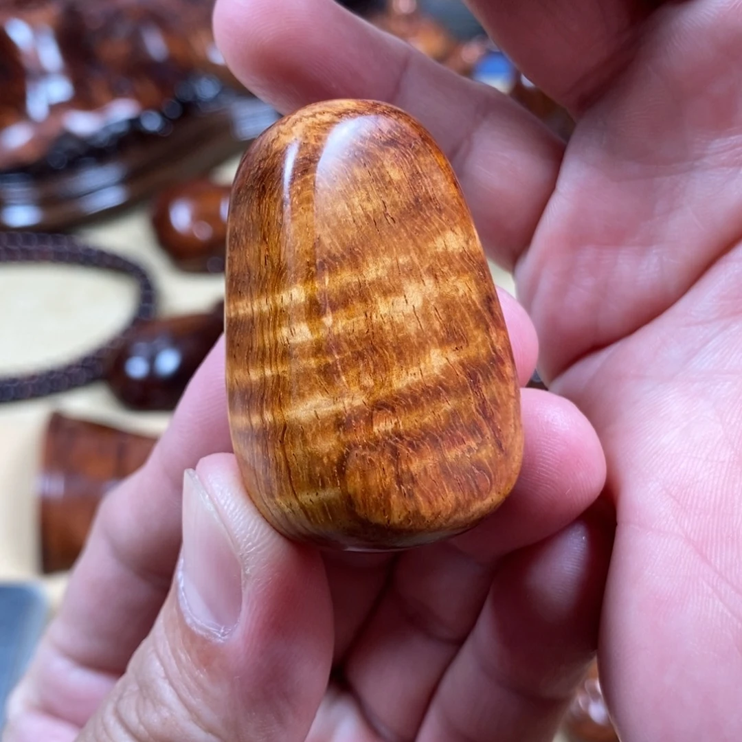 【闪购商品】把件黄花梨/降香黄檀手把件