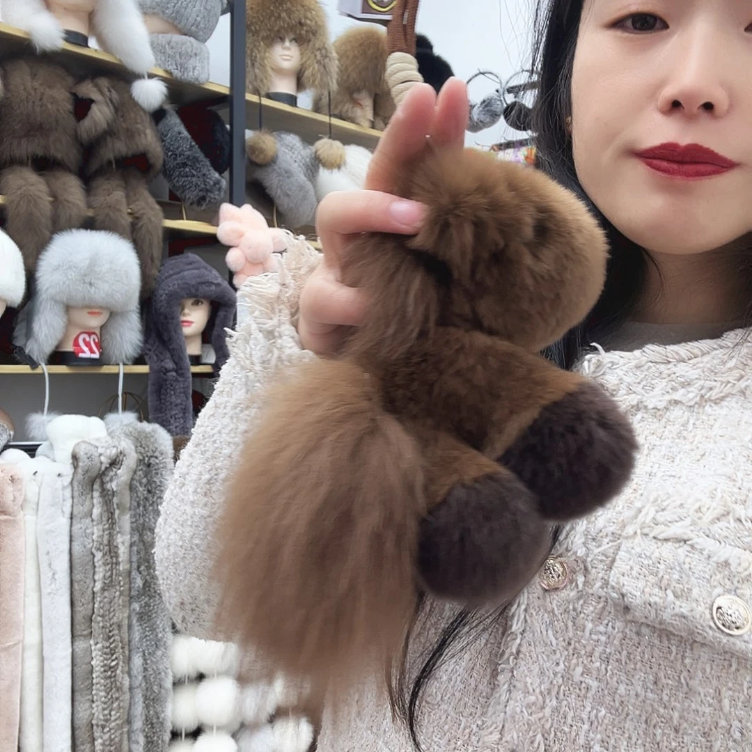 兔毛咖色兔毛马挂件一个