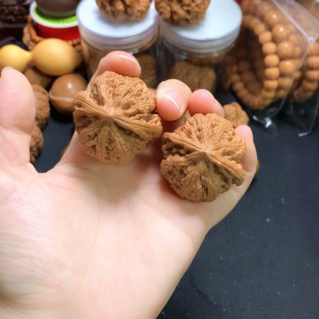 文玩核桃把件粗筋