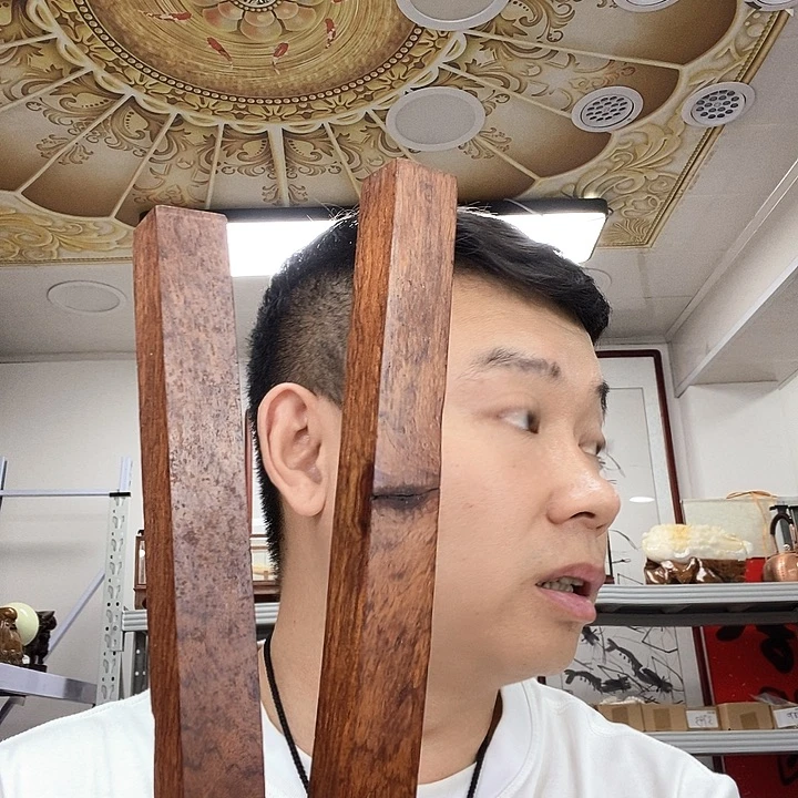 只***秋木质非金属大双摆件