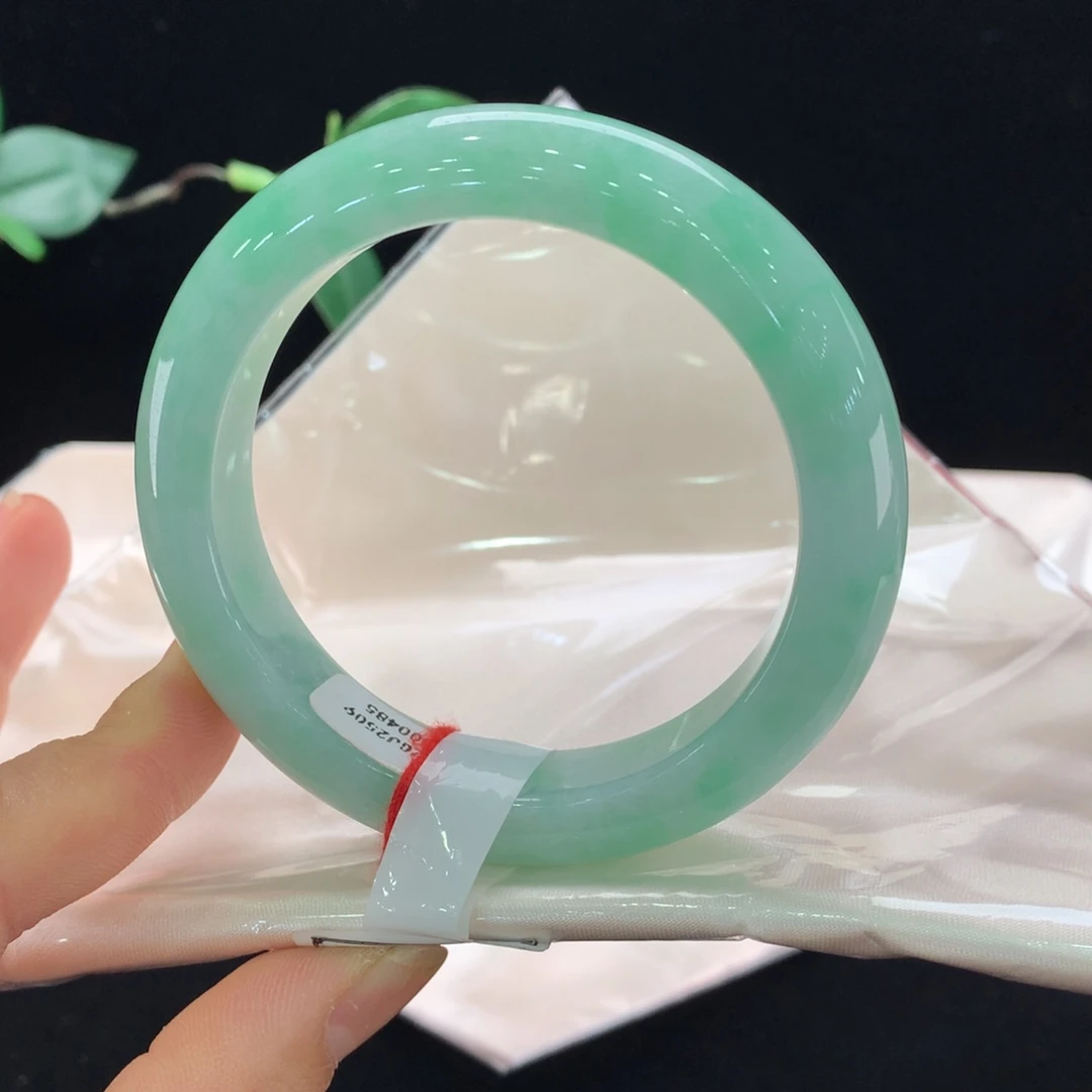 翡翠未镶嵌手镯0485