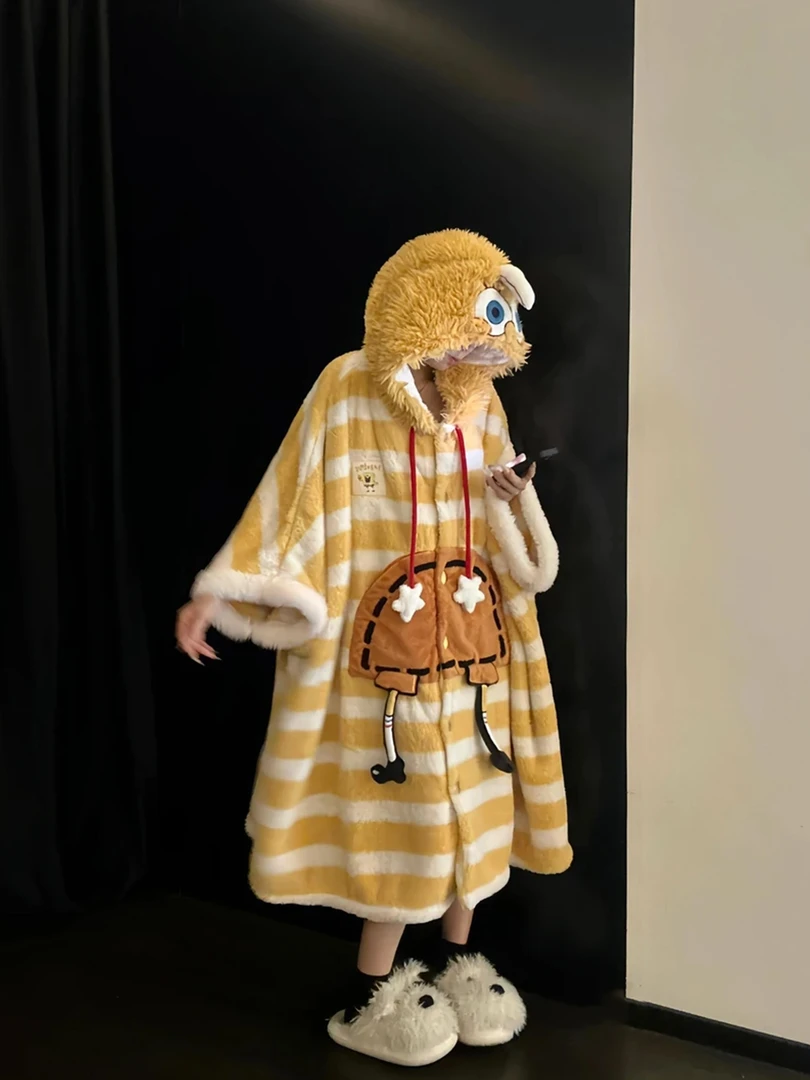 海绵宝宝连帽睡衣珊瑚绒保暖斗篷睡袍女可爱卡通秋冬睡裙家居服