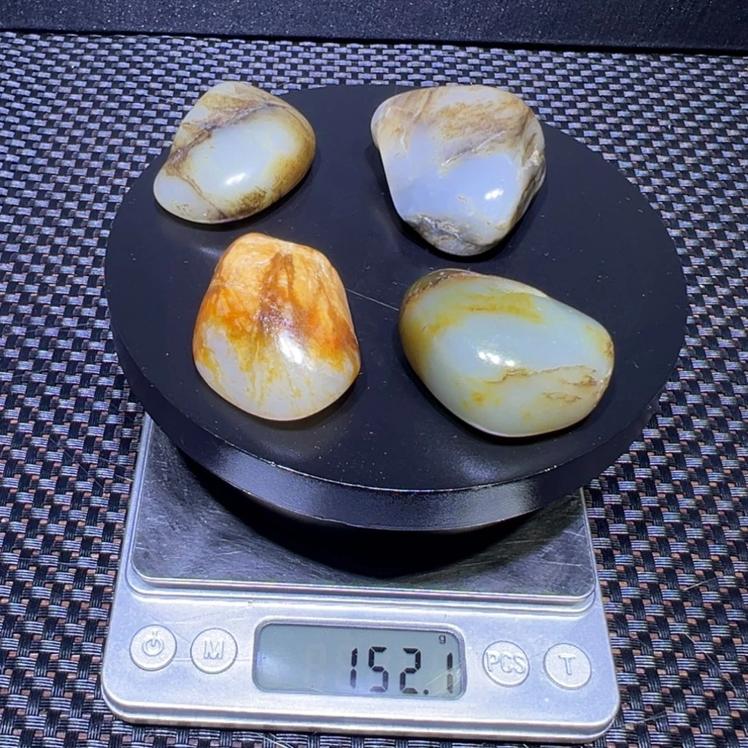 吊坠(不含链)未镶嵌和田玉（子料）152