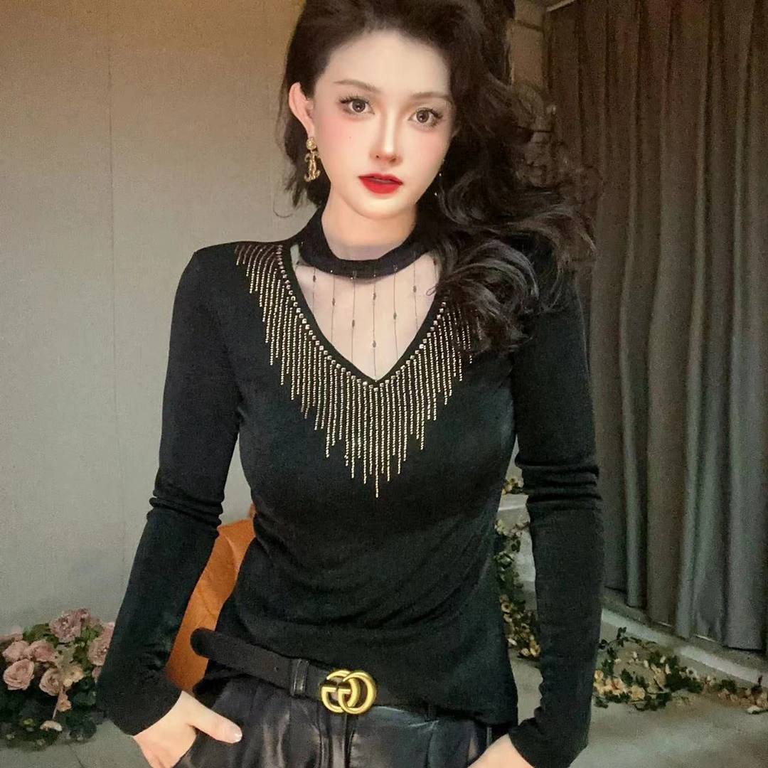【断码破价】V领性感爆款高贵洋气时尚重工烫钻长袖T恤打底衫女8008