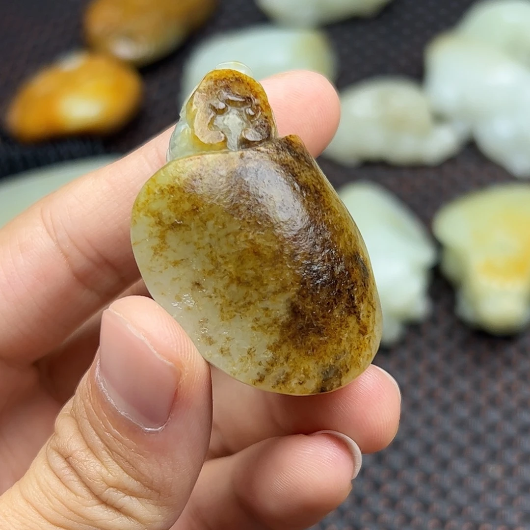 未镶嵌和田玉挂件