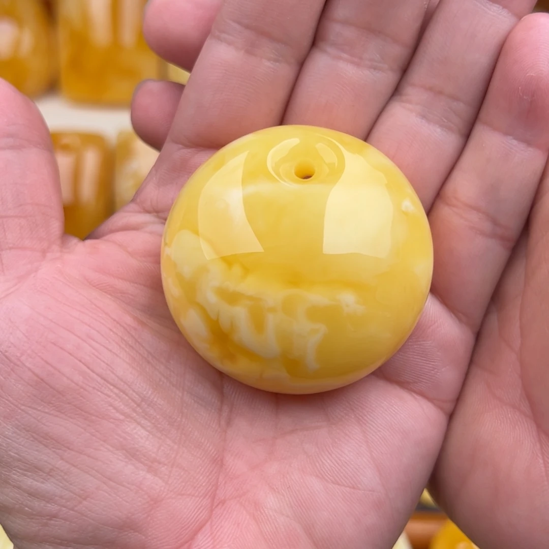 琥珀颈饰未镶嵌纯天然蜜蜡