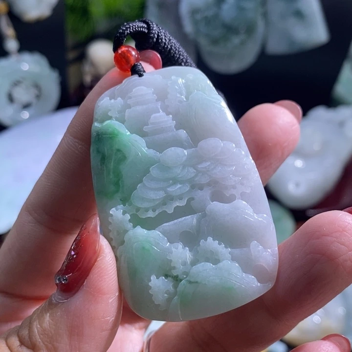 【闪购商品】颈饰未镶嵌翡翠山水