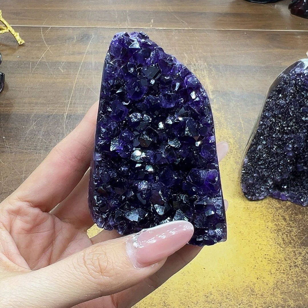 未镶嵌紫晶摆件福利