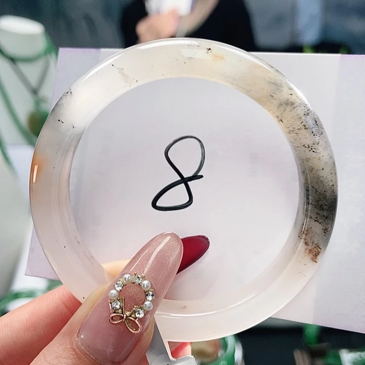 石英质玉手镯未镶嵌天然A货非洲翠手镯