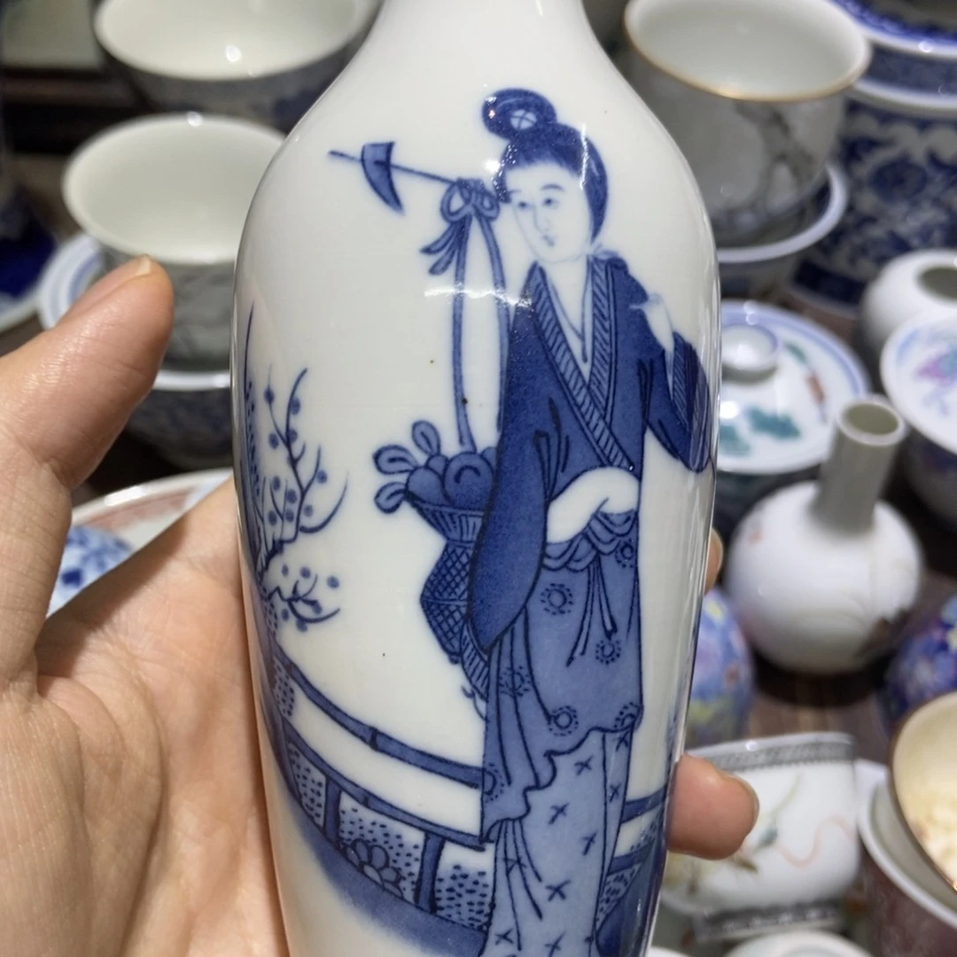 陶瓷艺术品的设计贴花