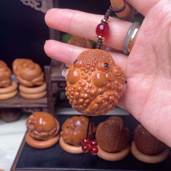 吊坠橄榄核金蟾单籽3.3