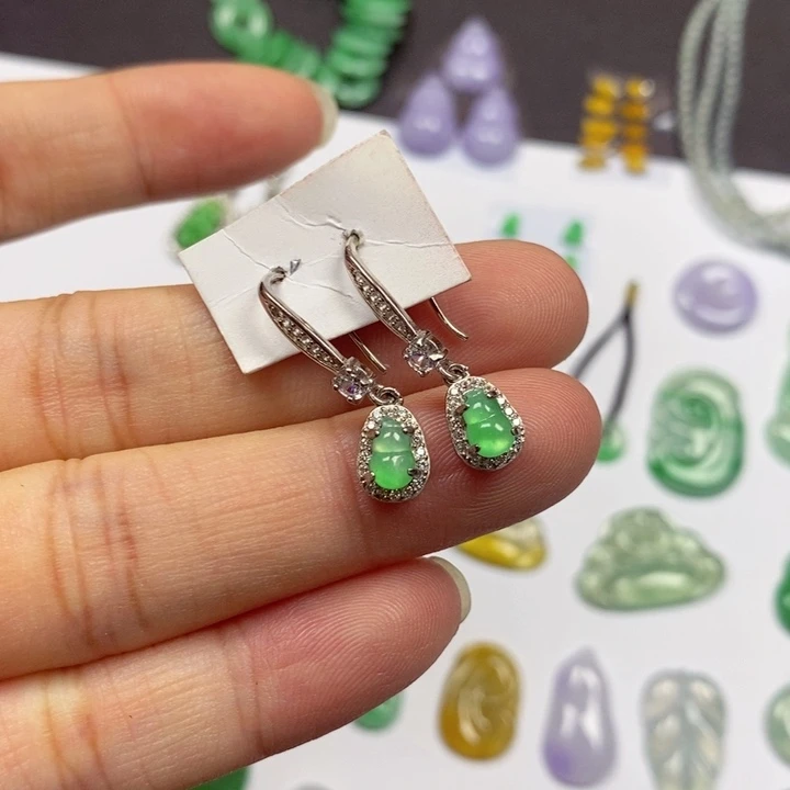 翡翠银S925镶嵌颈饰翡翠