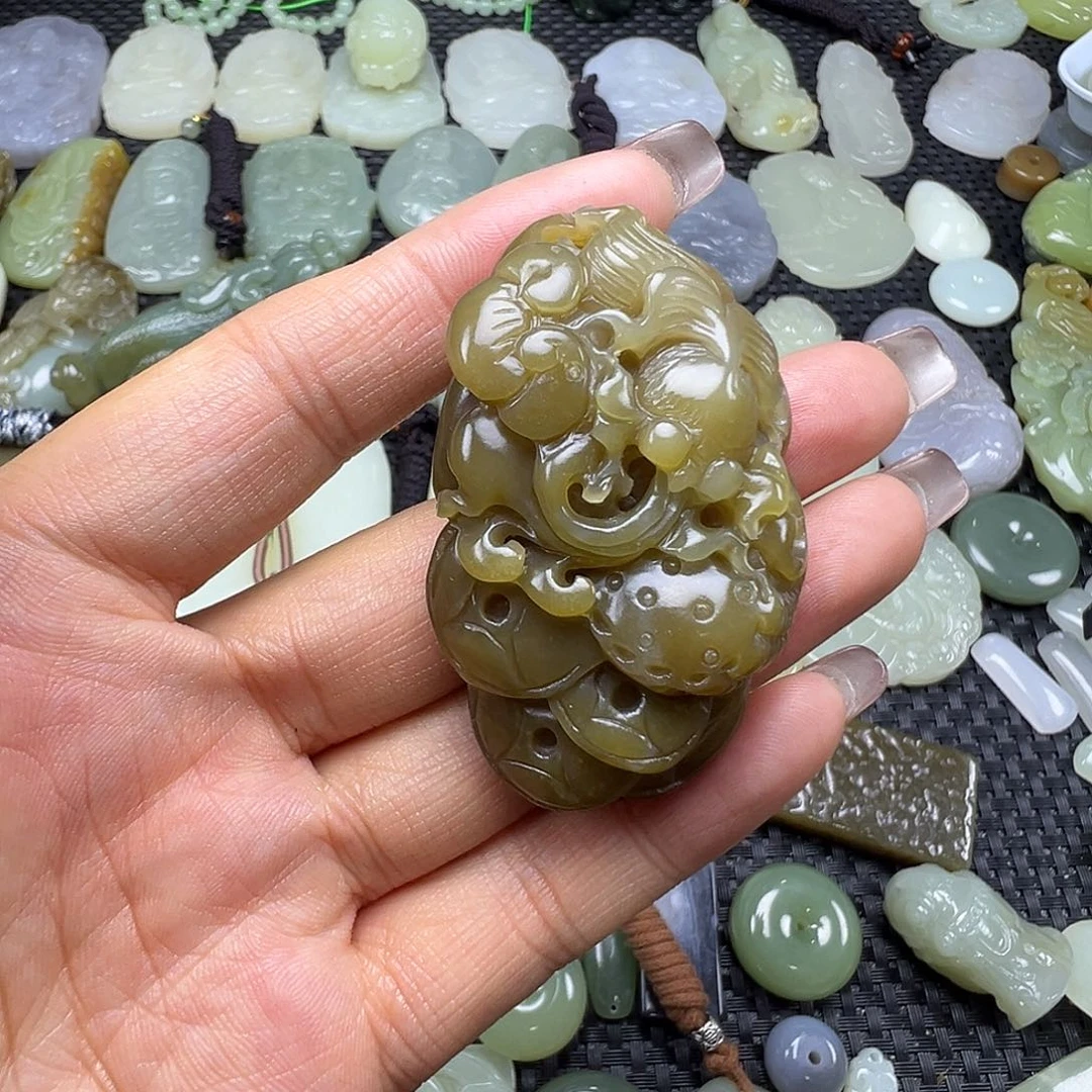 和田玉未镶嵌吊坠(不含链)卡55