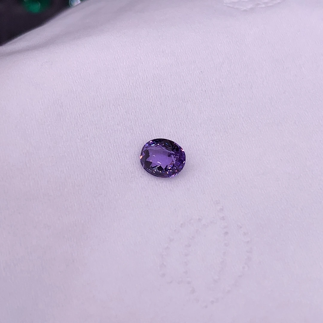 彩色蓝宝石裸石9987456665555