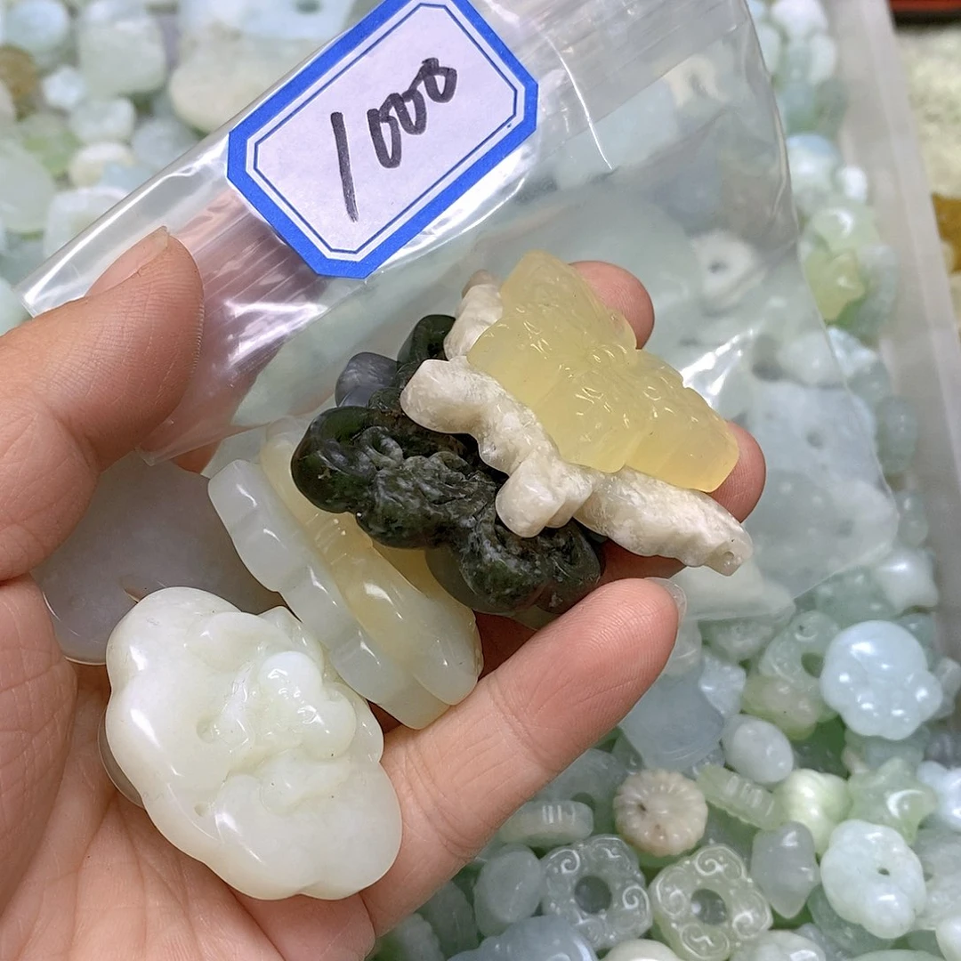 蛇纹石玉吊坠(不含链)未镶嵌忘**?1000