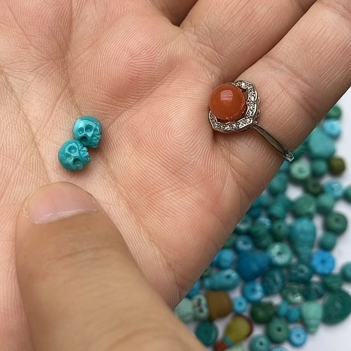 南红玛瑙未镶嵌珠宝奇石