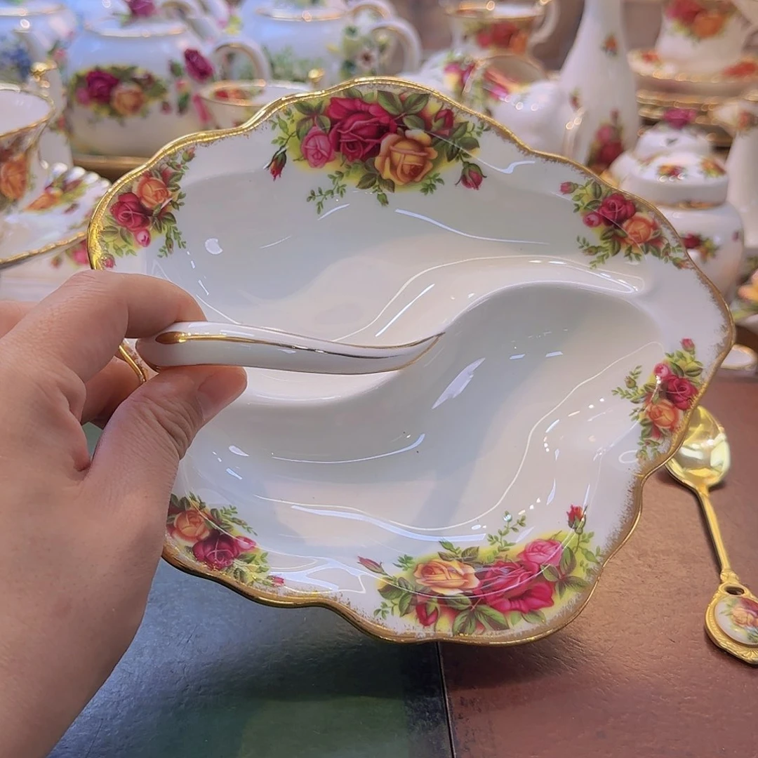 摆件欧洲瓷器收藏鉴赏博览中心