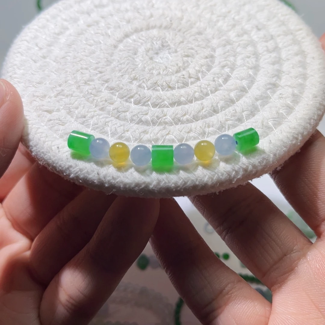 散珠翡翠裸石9颗