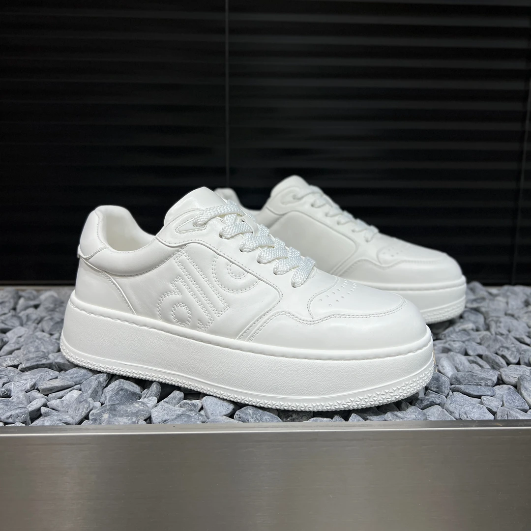 2025秋季新款男士头层牛皮小白鞋厚底超轻百搭时尚系带休闲板鞋