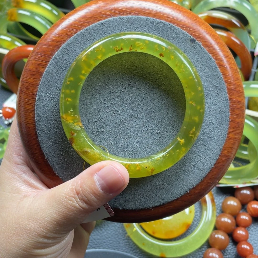 未镶嵌蛇纹石玉手镯57