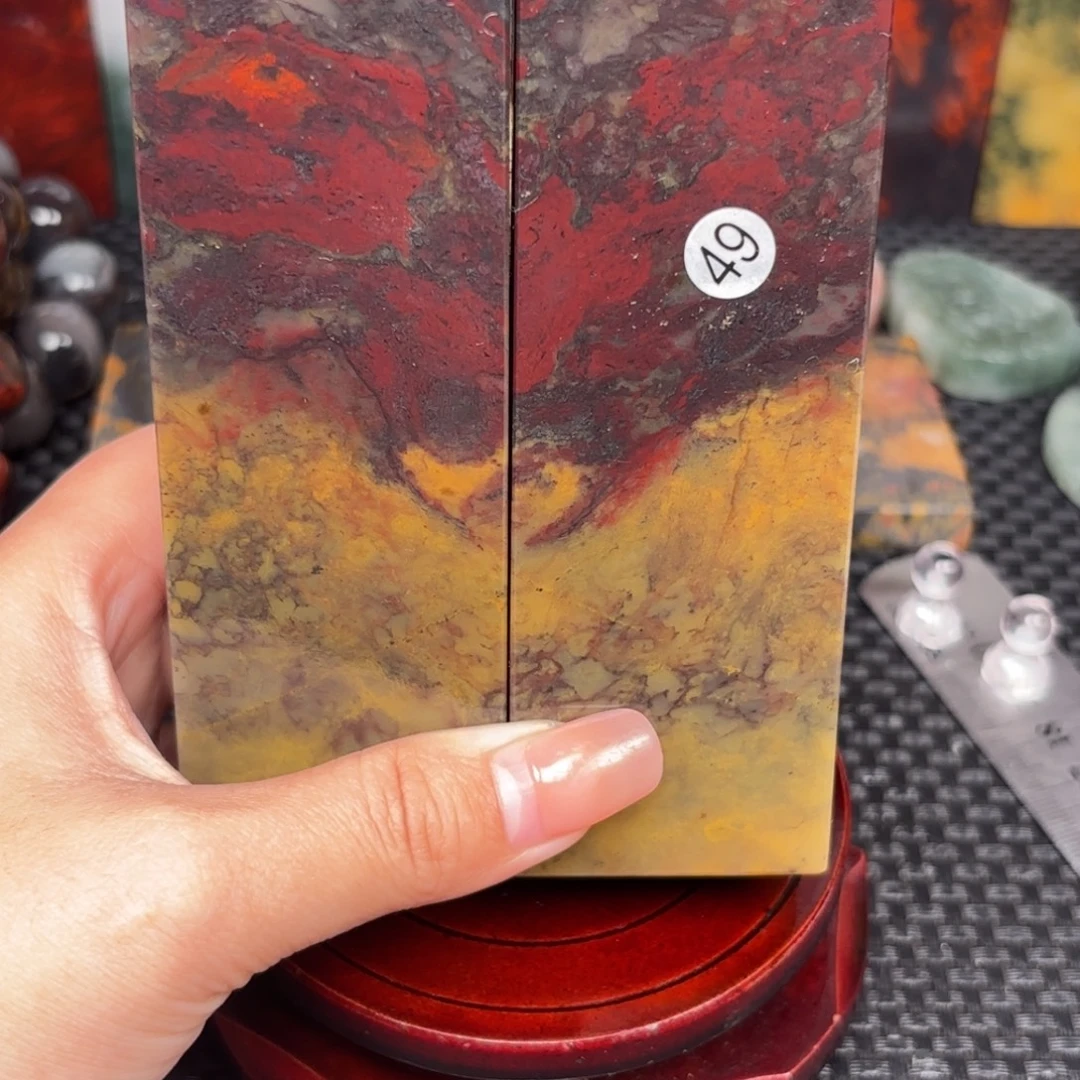 石材桂林鸡血摆件意境链接，编号：49