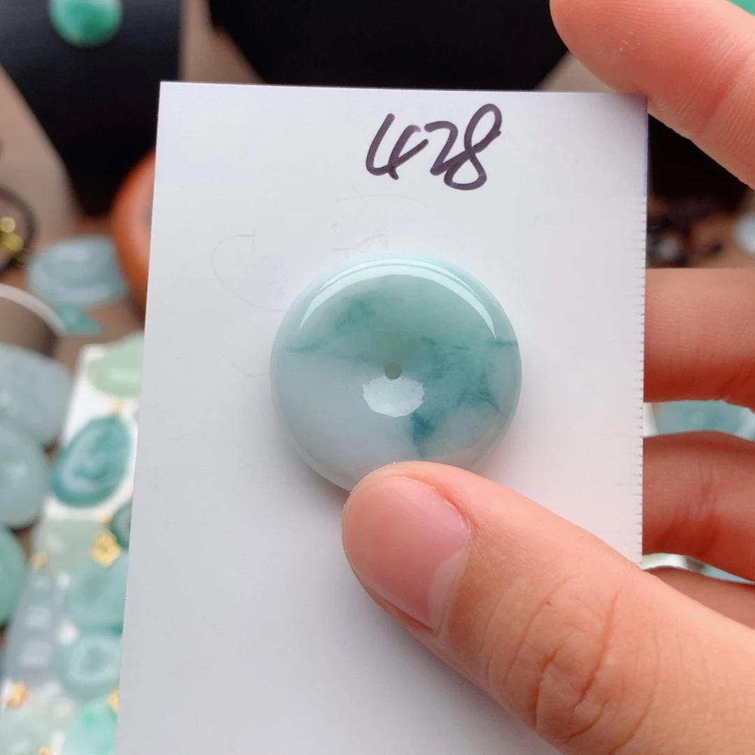 翡翠未镶嵌颈饰吊坠